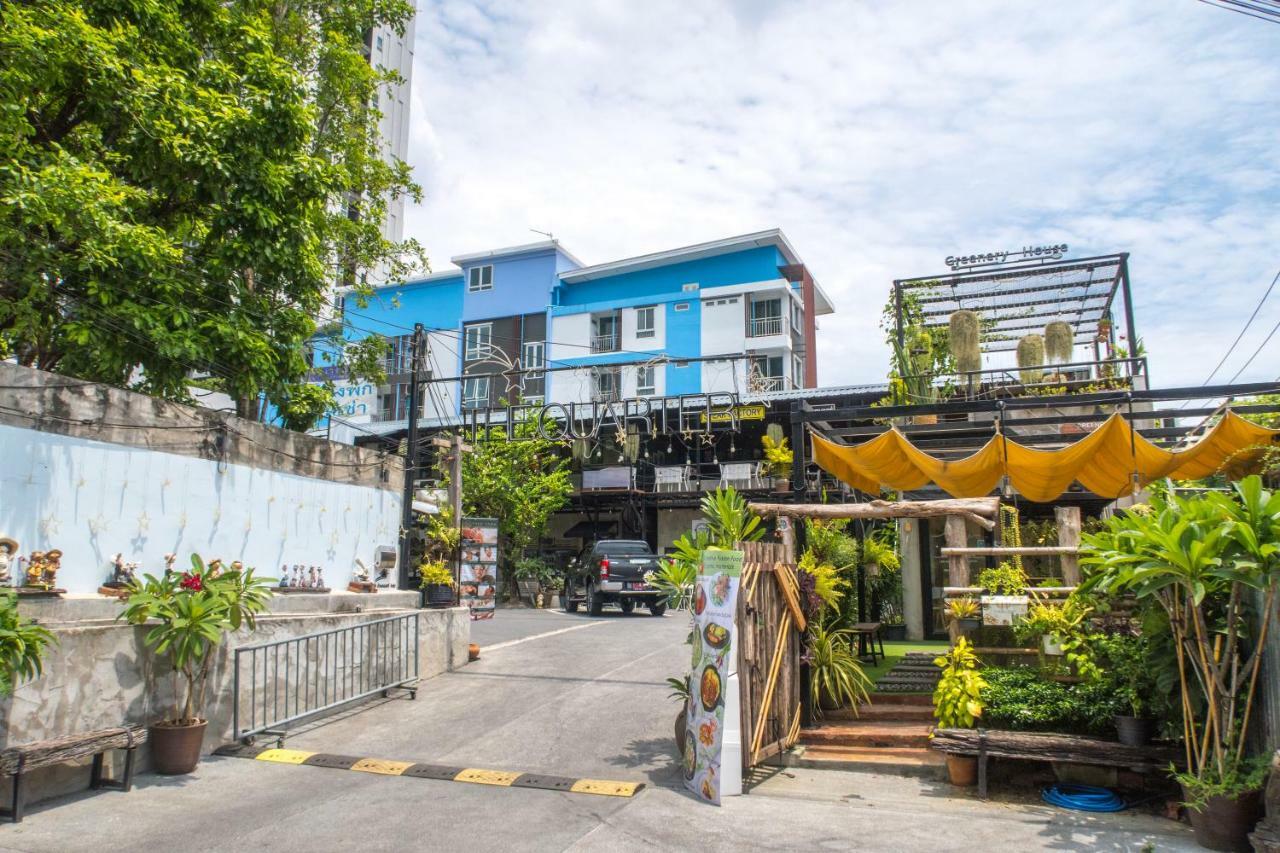 The Quarter Wutthakat Appartement Bangkok Buitenkant foto